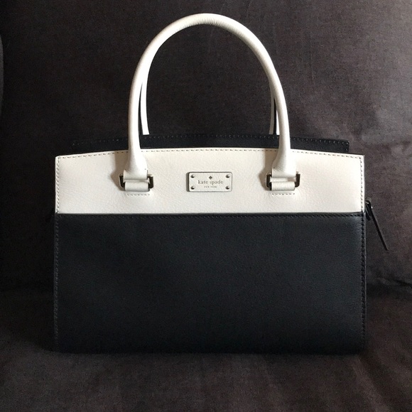 kate spade Handbags - Kate Spade purse